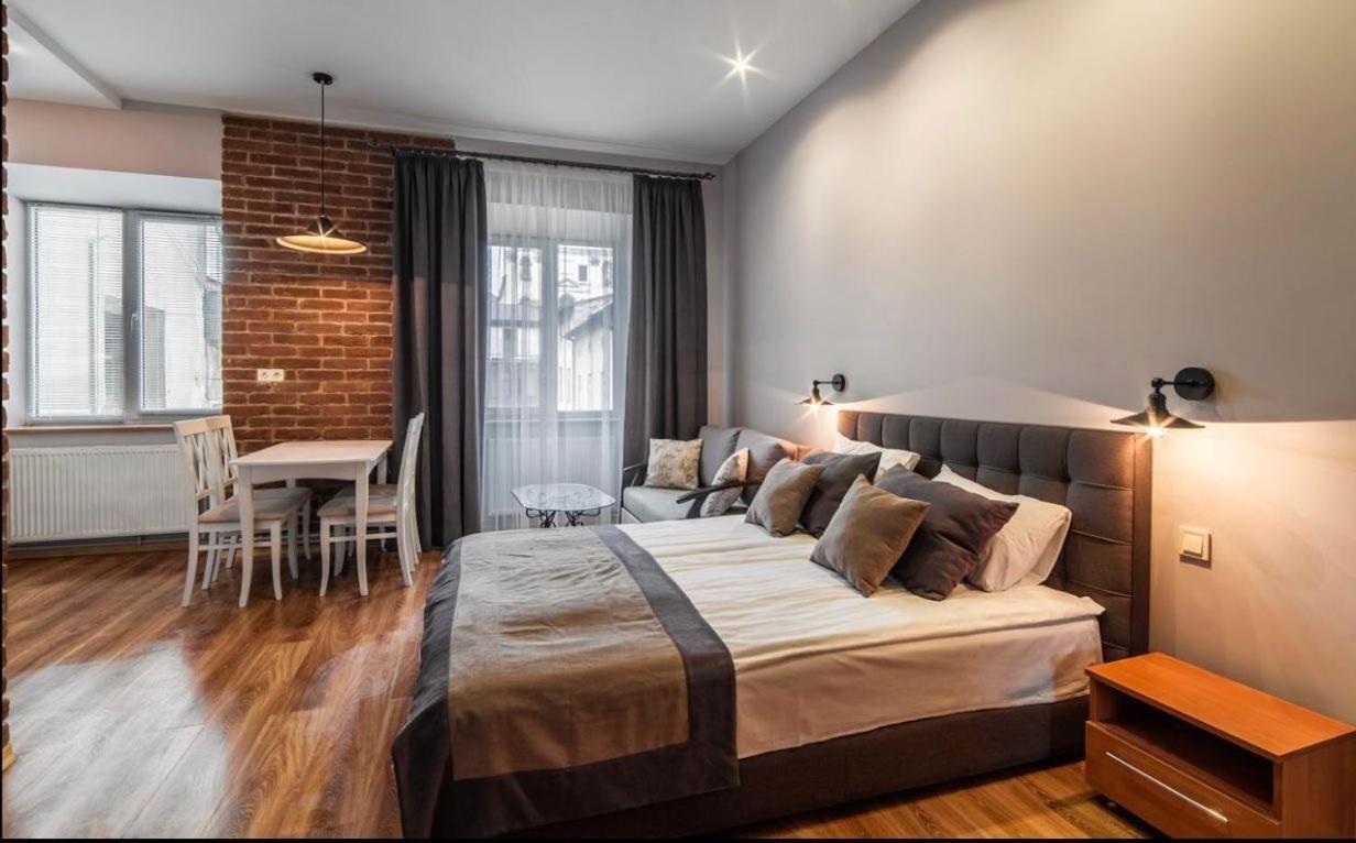 Vip Apartments ! Lviv Dış mekan fotoğraf